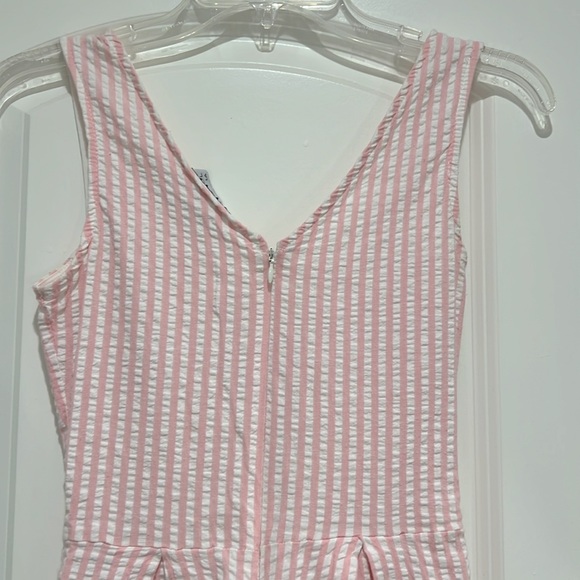 🫶🏼Adorable Light Pink and White Striped Dress in Size Small - Picture 5 of 7